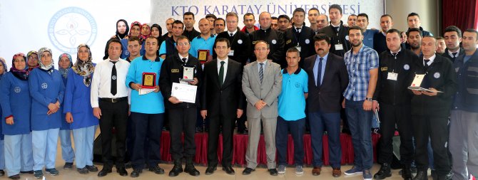 KTO Karatay Üniversitesi çalışanlarına ödül