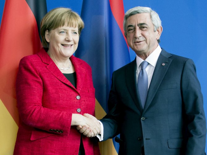 Merkel-Sarkisyan görüşmesi