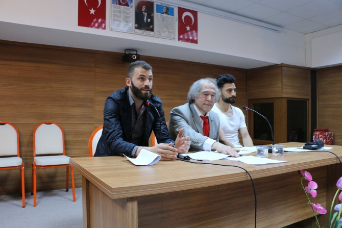 Trabzonsporlu futbolcular öğrencilerle bir araya geldi