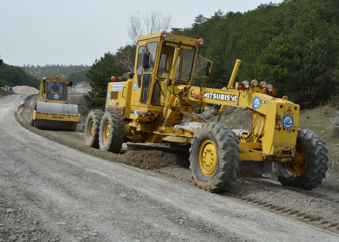 Mihalıççık'ta yol yapım çalışmaları