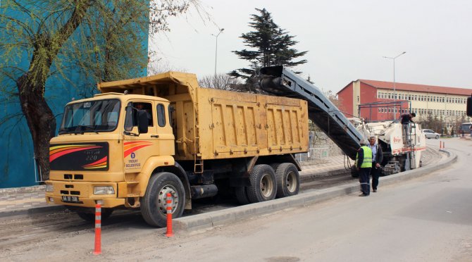Yozgat Beledi̇yesi̇ 40 ki̇lometre yol asfaltlayacak