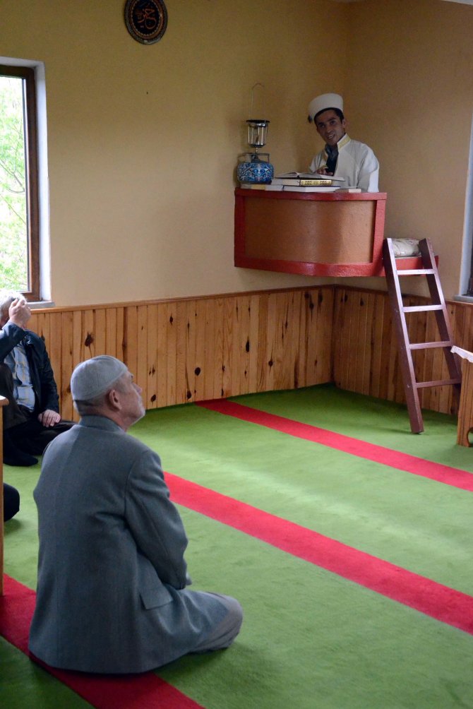 İmamlık hayali "engel" tanımadı