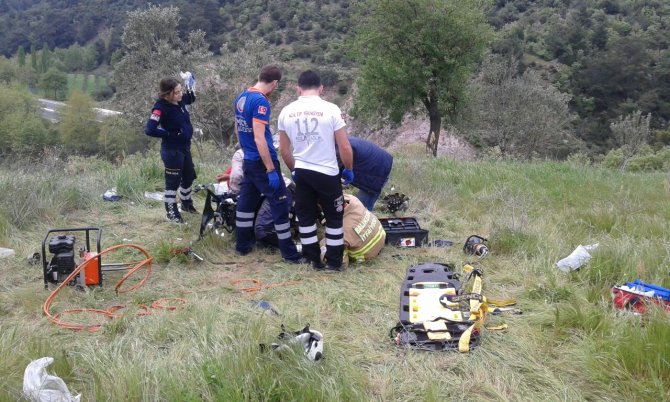 Ayağını kaptırdığı çapa makinesiyle hastaneye götürüldü