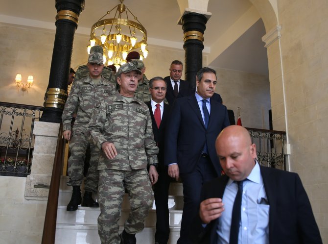 Genelkurmay Başkanı Akar ve MİT Müsteşarı Fidan, Kilis'te