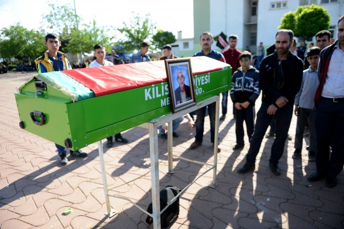 Kilis'e 2 roket mermisi düşmesi