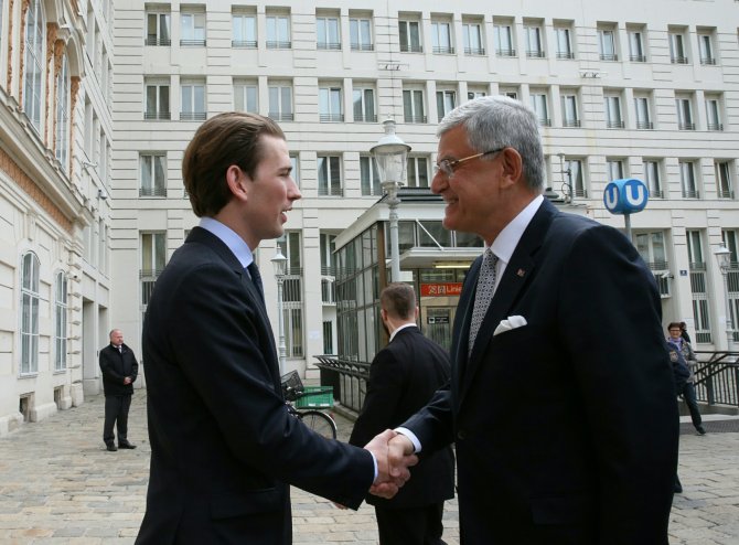 AB Bakanı ve Başmüzakereci Bozkır Viyana'da