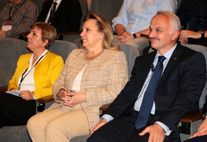 "İstanbul HUB Semineri"