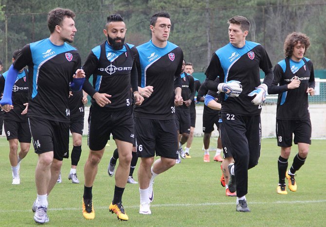 Kardemir Karabükspor Teknik Direktörü İldiz: