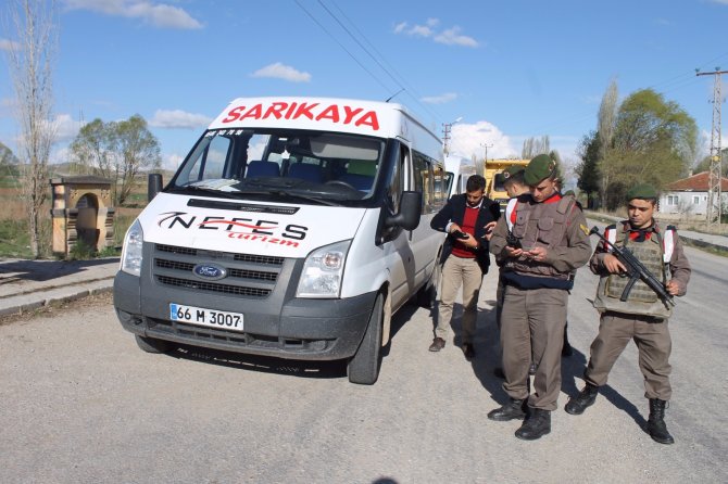 Kaymakam Özcan Jandarmanın yol kontrol uygulamalarını inceledi