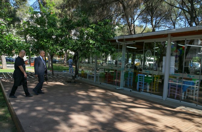 Down sendromlu ikizler babalarının hayatını değiştirdi