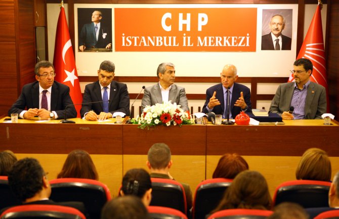 Papandreou, CHP İl Başkanlığını ziyaret etti