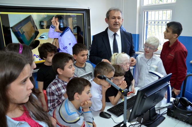 Görme engelliler için teknoloji sınıfı kuruldu