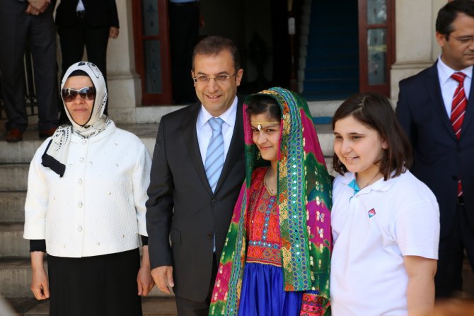 Dünya çocukları Antalya'da