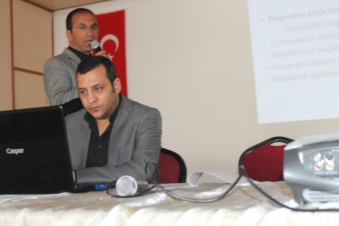 Çayıralan'da genç çiftçilere hibe destekli proje semineri