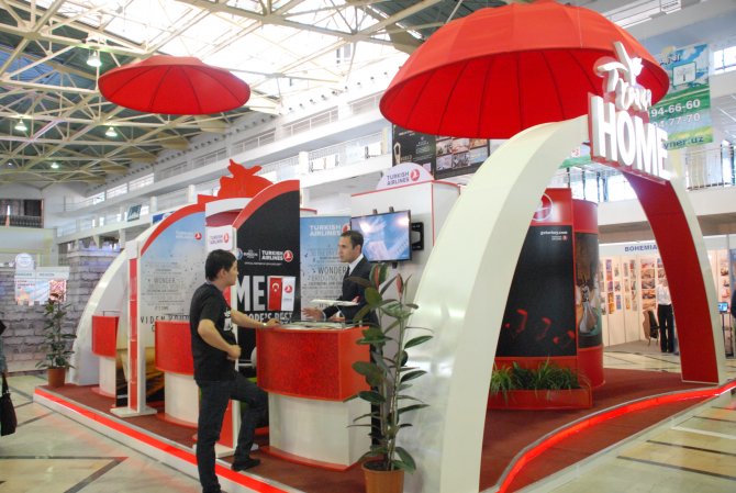 Özbekistan'da Uluslararası Turizm Fuarı