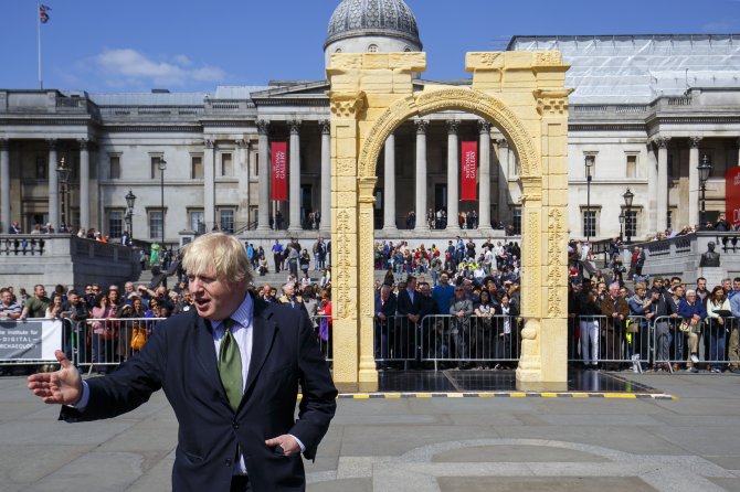 Antik Palmira kemerinin kopyası Londra'da