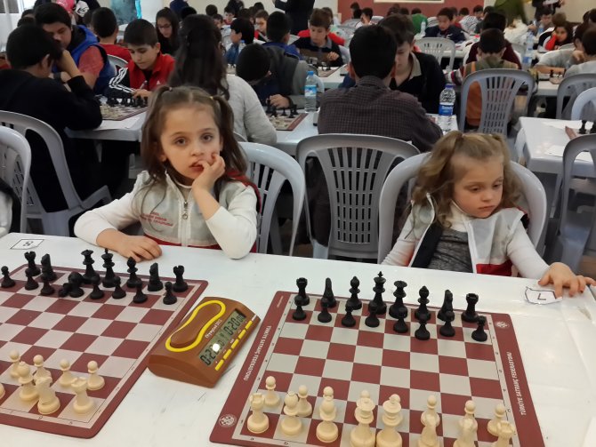 Çubuk'ta "23 Nisan Satranç Turnuvası" yapıldı