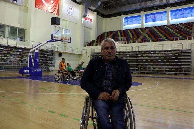 "Engelli başkan" iki takımda başarılara imza atıyor