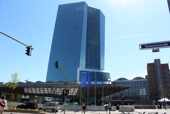 "ECB, gerekirse görevi dahilindeki tüm enstrümanları kullanacak"