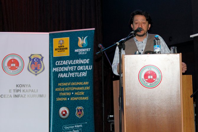 Hükümlü ve tutuklular hadis ezberinde yarıştı