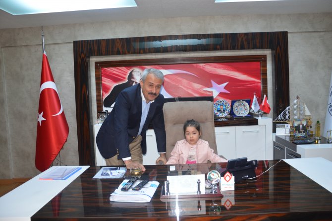 23 Nisan Ulusal Egemenlik ve Çocuk Bayramı