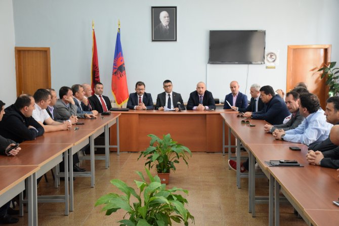 Türk polisinden Arnavutluk polisine eğitim