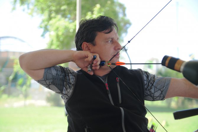 Günde 500 ok atarak olimpiyatlara hazırlanıyor