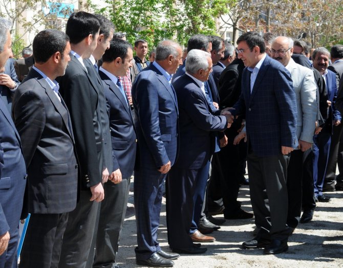 Kalkınma Bakanı Yılmaz, Bingöl'de