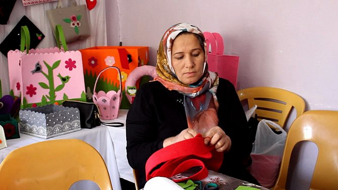 "Keçe" kadınların elinde hayat buluyor