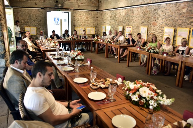 İngiliz gazeteci ve yazarlar Bodrum'da