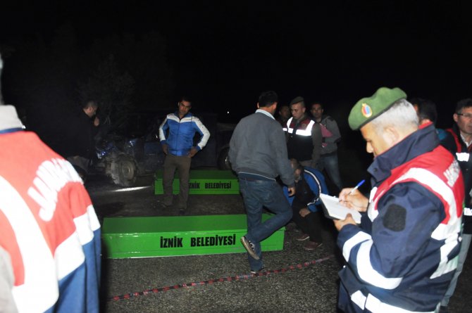 Bursa'da trafik kazası: 3 ölü, 2 yaralı