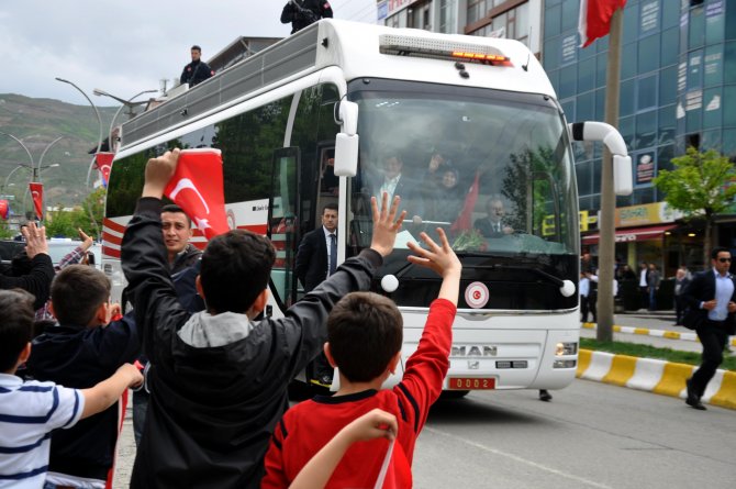 Başbakan Davutoğlu Muş'ta