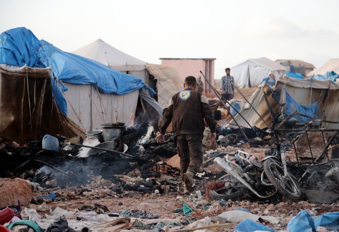 Suriye'de çadır kente hava saldırısı