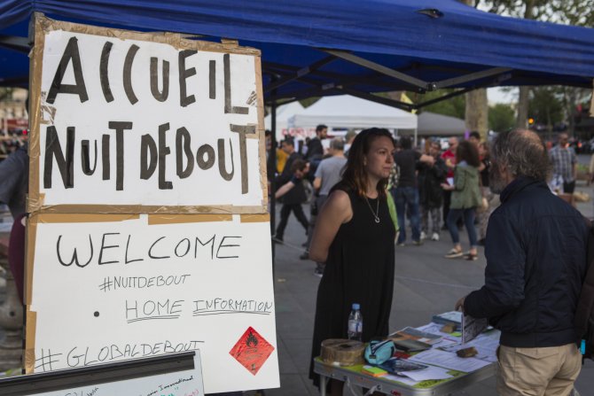 Fransa'da "Gece Ayakta" eylemlerine uluslararası destek çağrısı