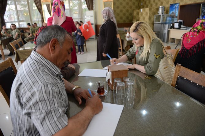 Kilisli kadınlardan sınır birliklerine "anne yemekleri"