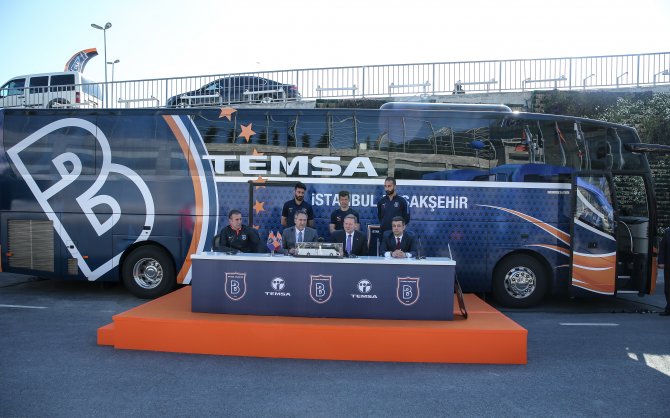 Medipol Başakşehir'e yeni otobüs