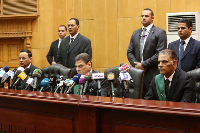 Mısır'da darbe karşıtlarının yargılanması