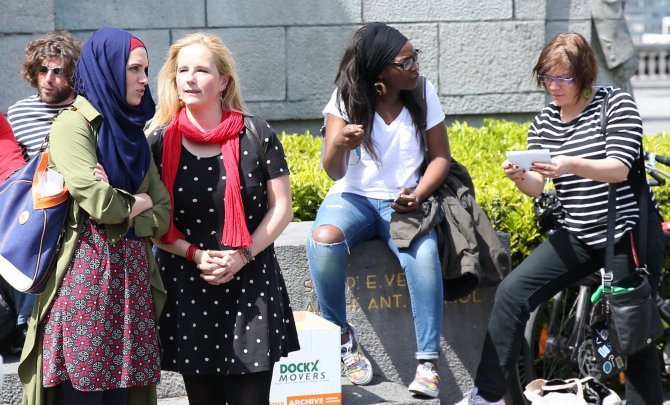 Müslümanları suçlayan Belçikalı Bakan şikayet edildi