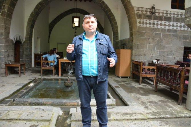 Sur'da artık silah değil müzik sesi yankılanıyor