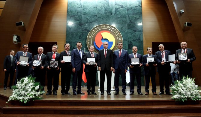 TOBB 72. Genel Kurul Hizmet Şeref Belgesi ve Plaket Töreni