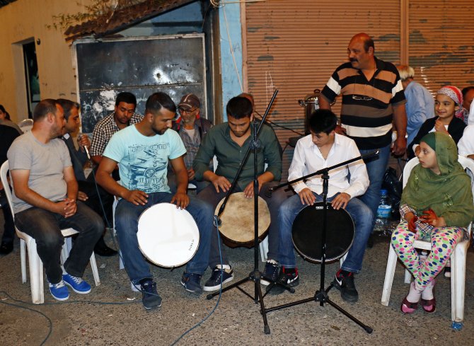 Umreye gidecek Romanlara uğurlama töreni