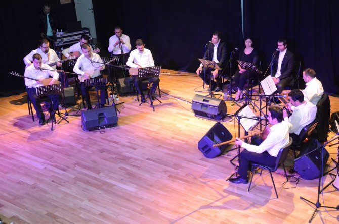 "Yunus Emre" ilahilerle anıldı