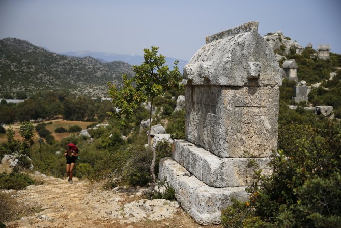 19 antik kentten geçen yolda masalcı yolculuk