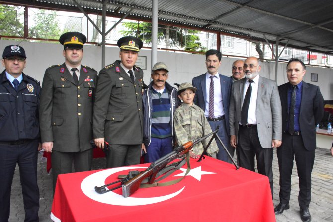 Engellilerin bir günlük askerlik heyecanı