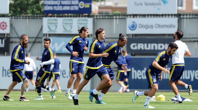 Fenerbahçe'de derbi mesaisi başladı