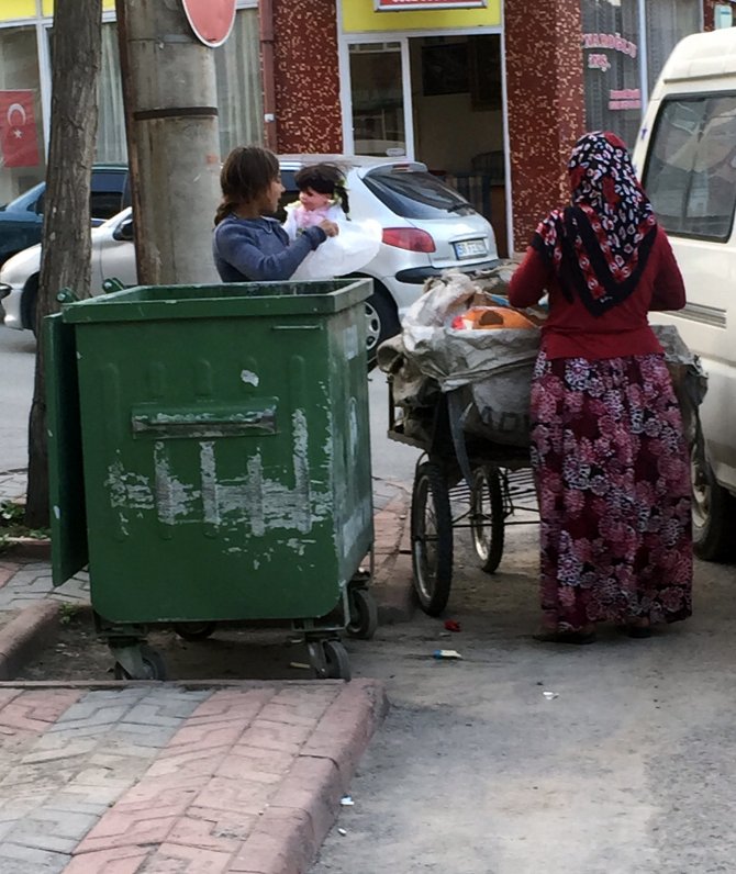 "Çöpten çıkan bebek" umut oldu