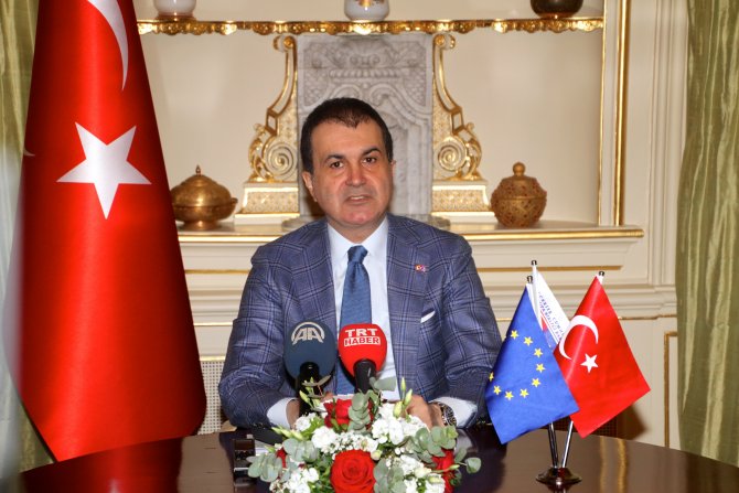 AB Bakanı Çelik, Hollanda'da