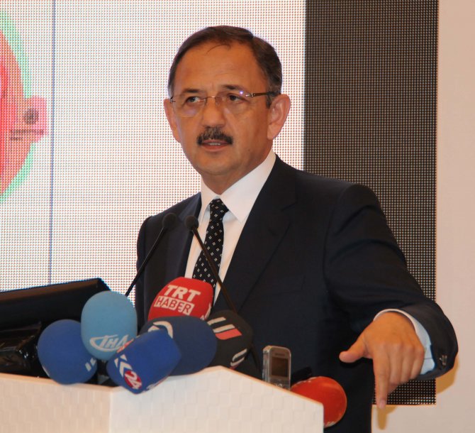Çevre ve Şehircilik Bakanı Özhaseki, Diyarbakır'da