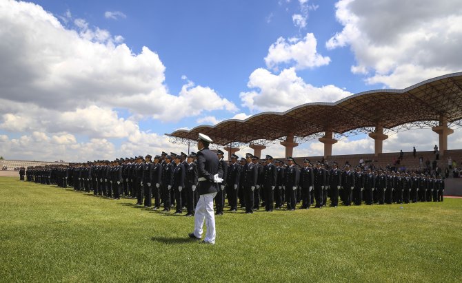 Komiser yardımcılarının mezuniyet heyecanı