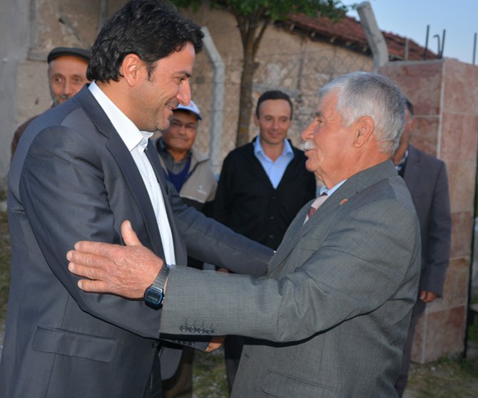 Seyitgazi Belediyesi'nden mahallelere iftar yemeği